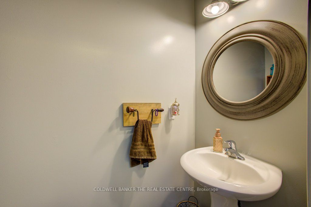 80 Armeda Clow Crescent Property Photo 19