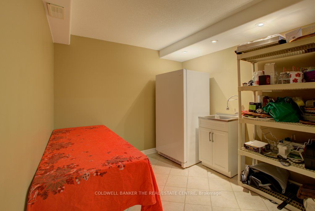 80 Armeda Clow Crescent Property Photo 36