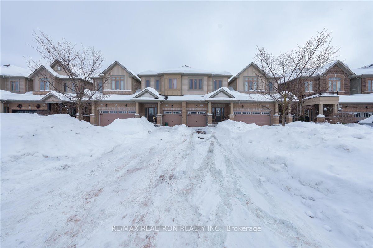 77 Gallagher Crescent Property Photo 4