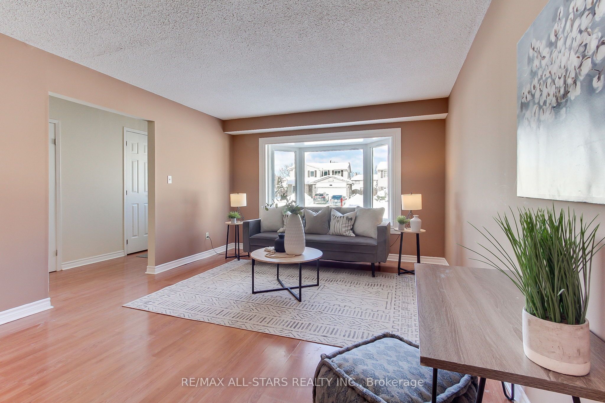 113 Lowe Boulevard Property Photo 3