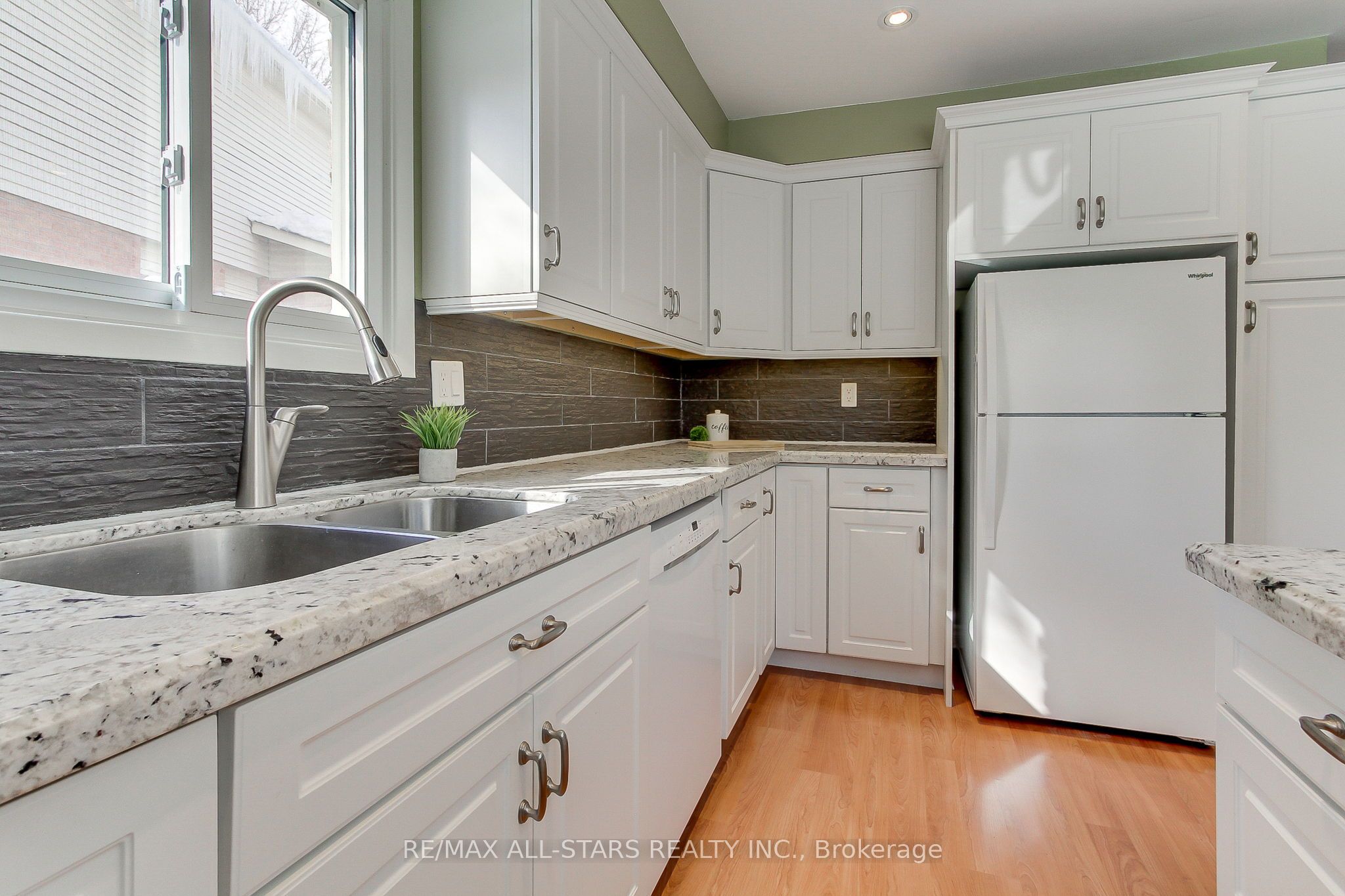 113 Lowe Boulevard Property Photo 10