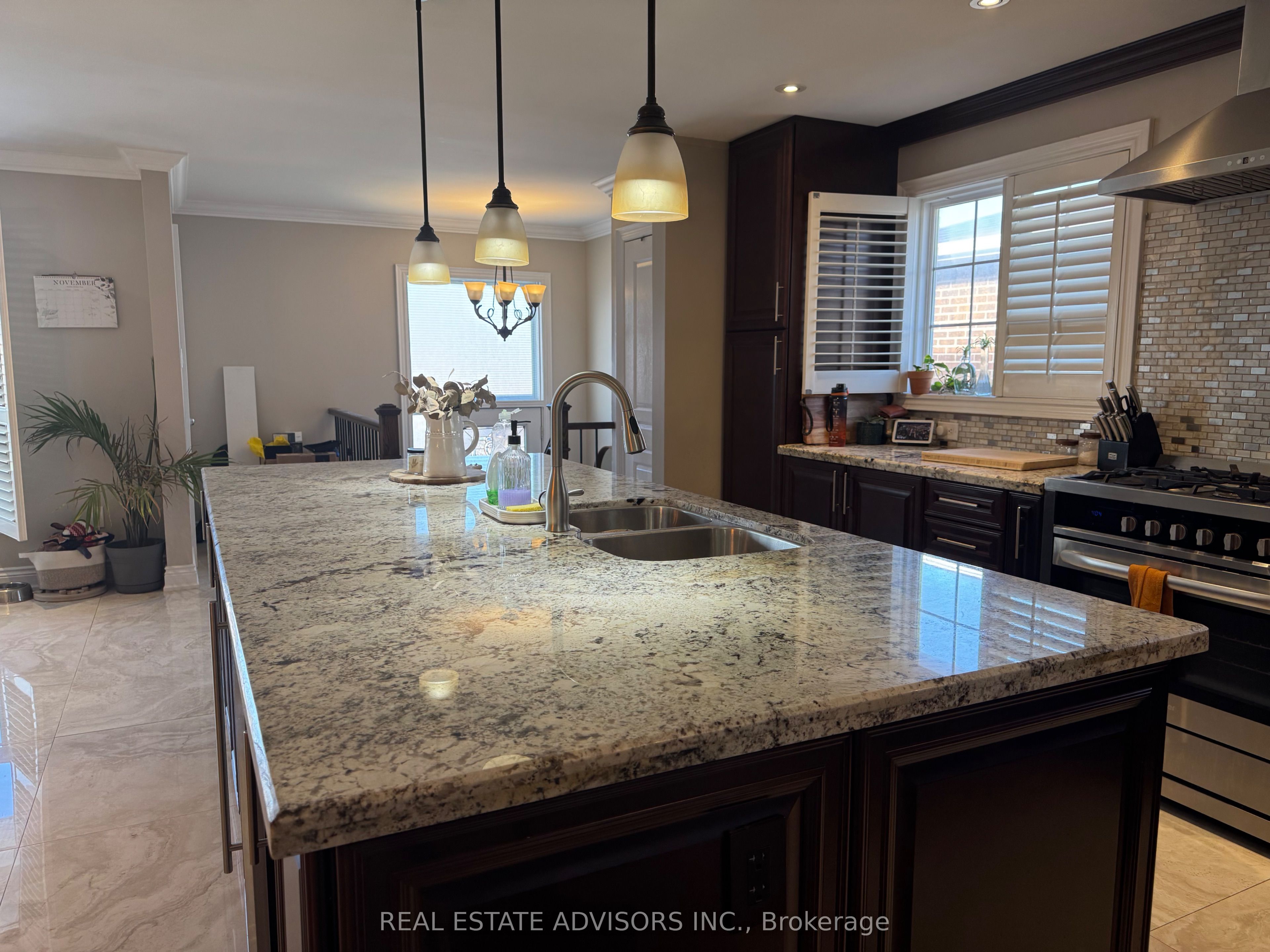 17 Agincourt Road Property Photo 6