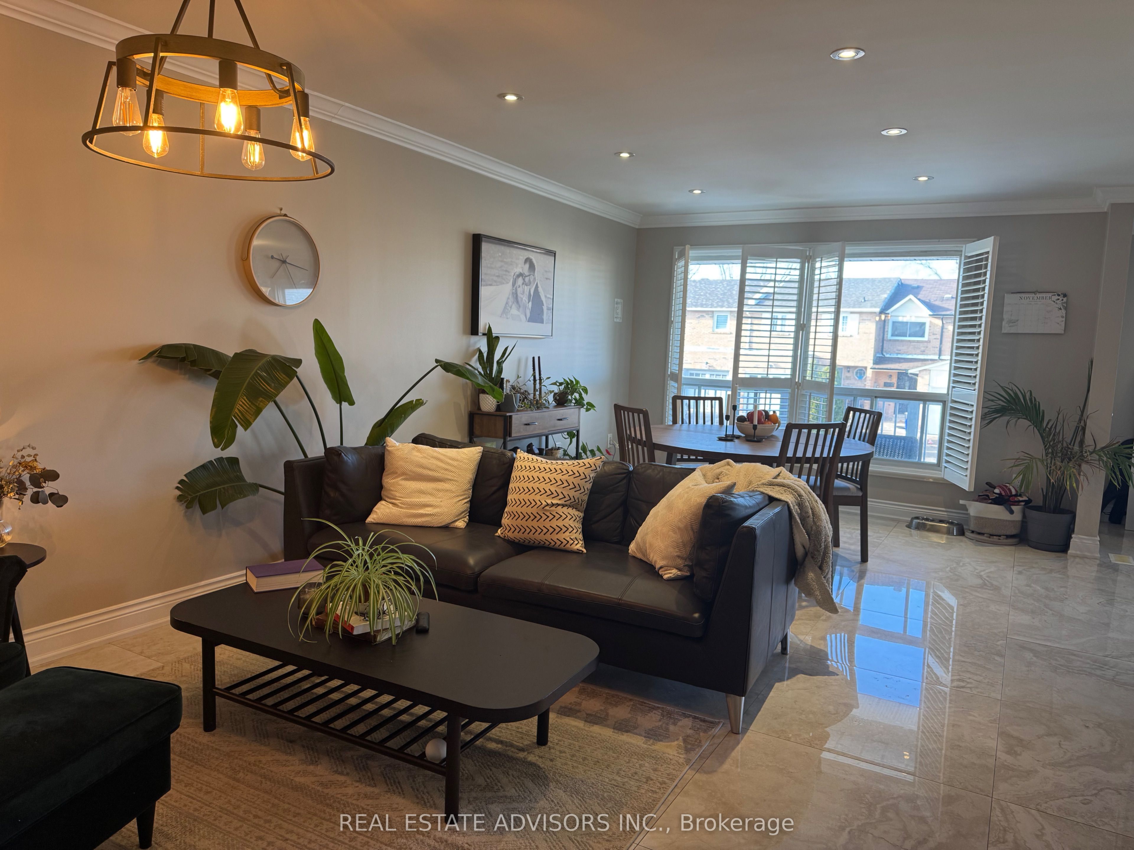 17 Agincourt Road Property Photo 7
