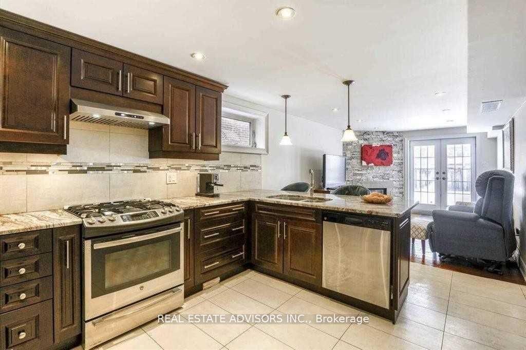 17 Agincourt Road Property Photo 21