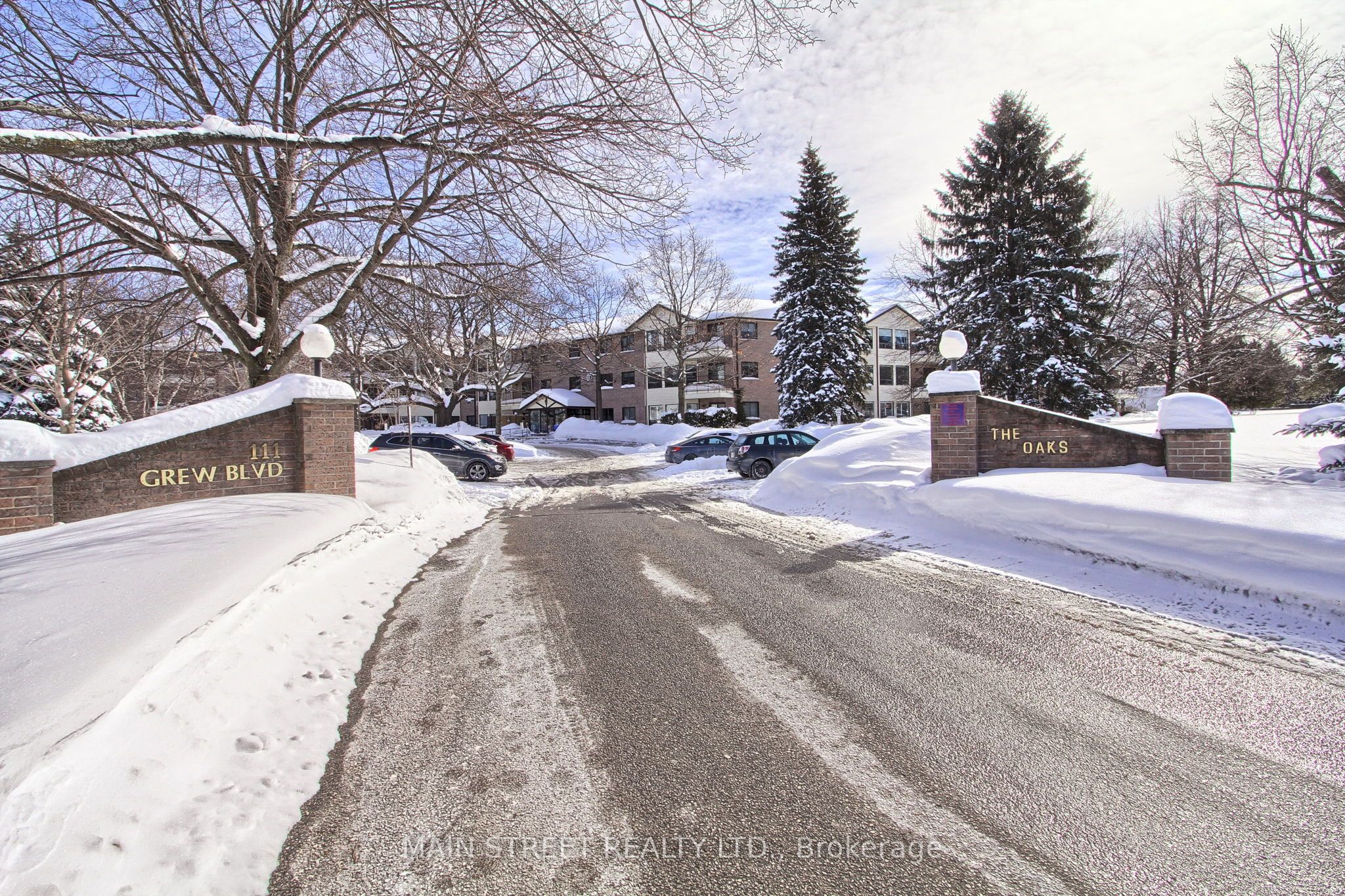 111 Grew Blvd Property Photo