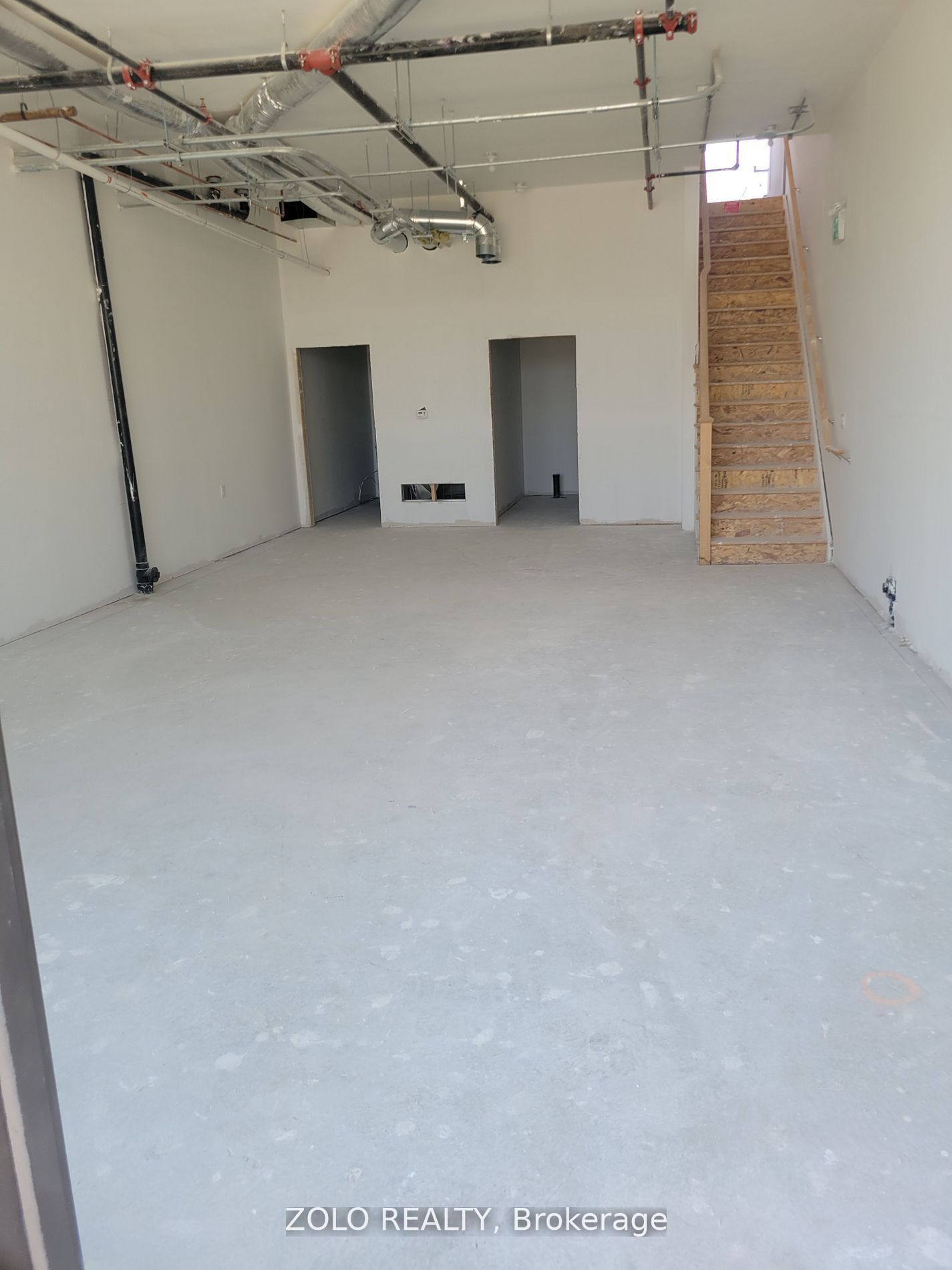 200 Dissette St Property Photo 2