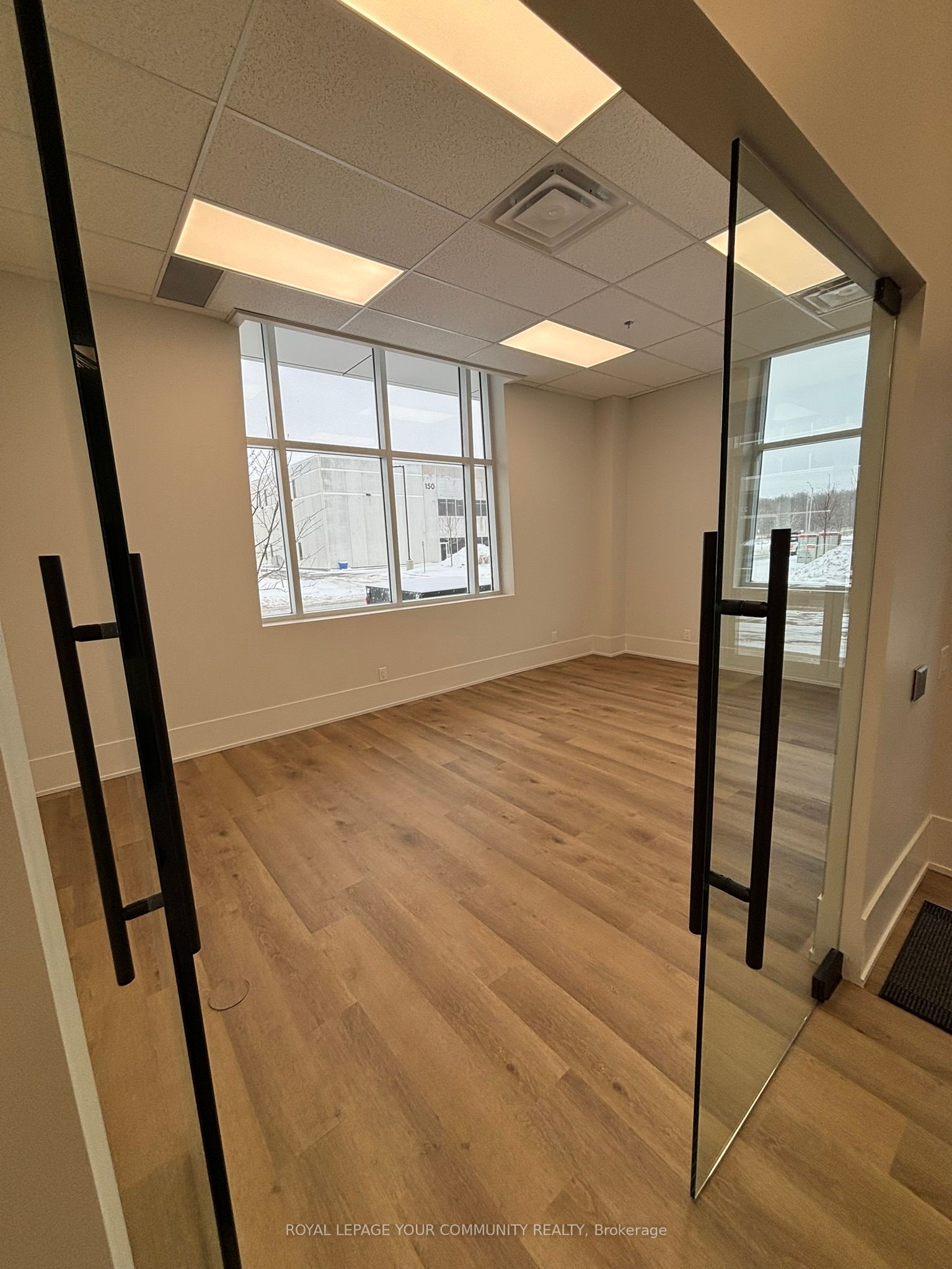 #unit 1 - 135 Addison Hall Circle Property Photo 8