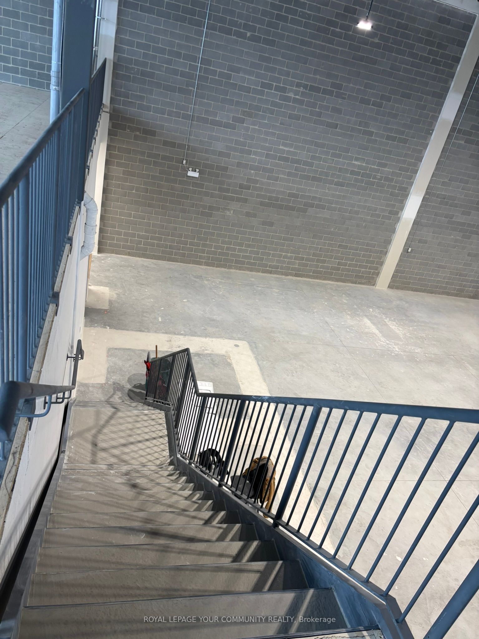 #unit 1 - 135 Addison Hall Circle Property Photo 20