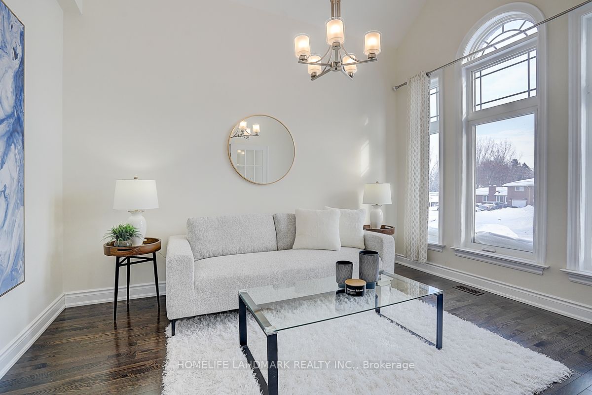 862 John Street Property Photo 6