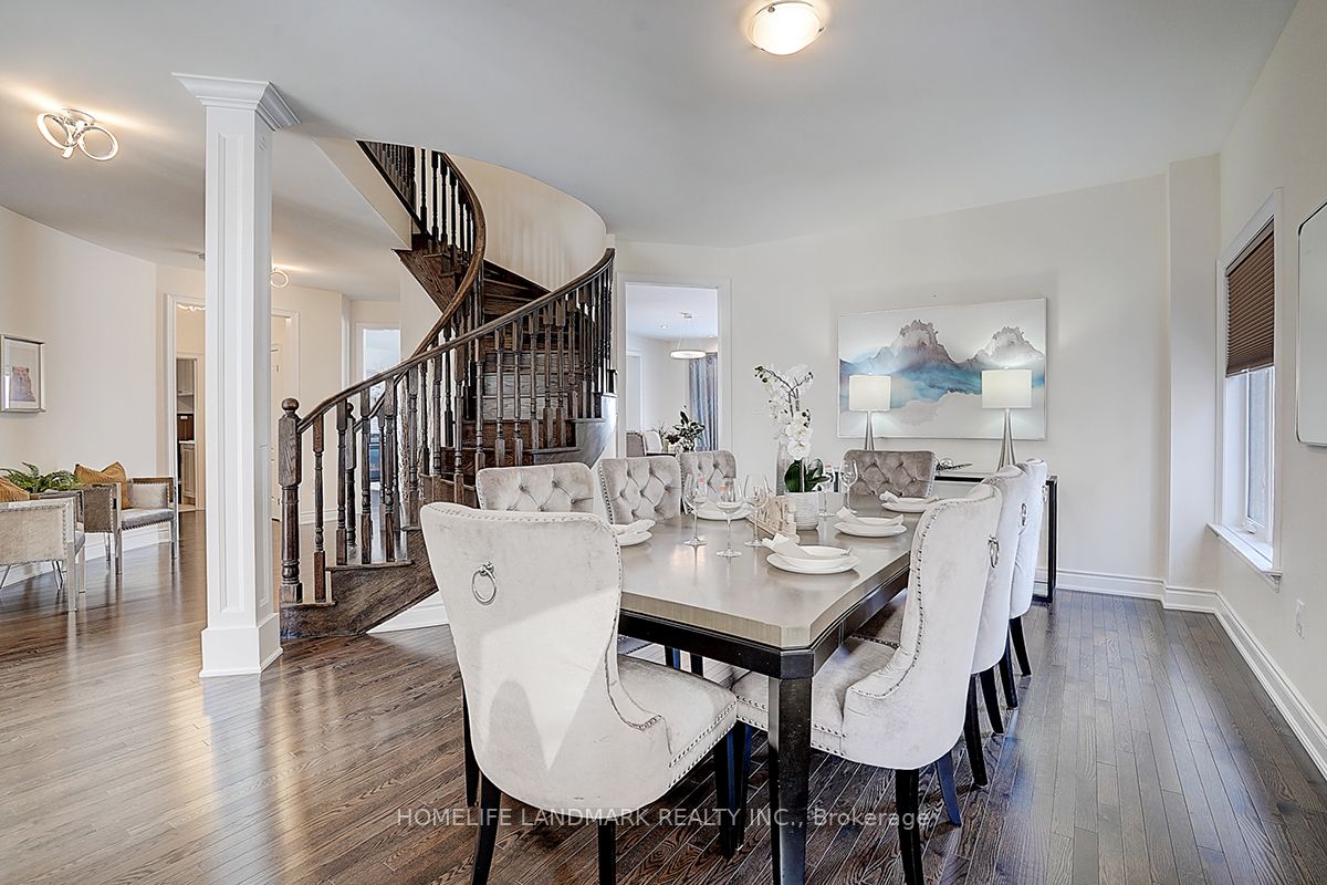 862 John Street Property Photo 13
