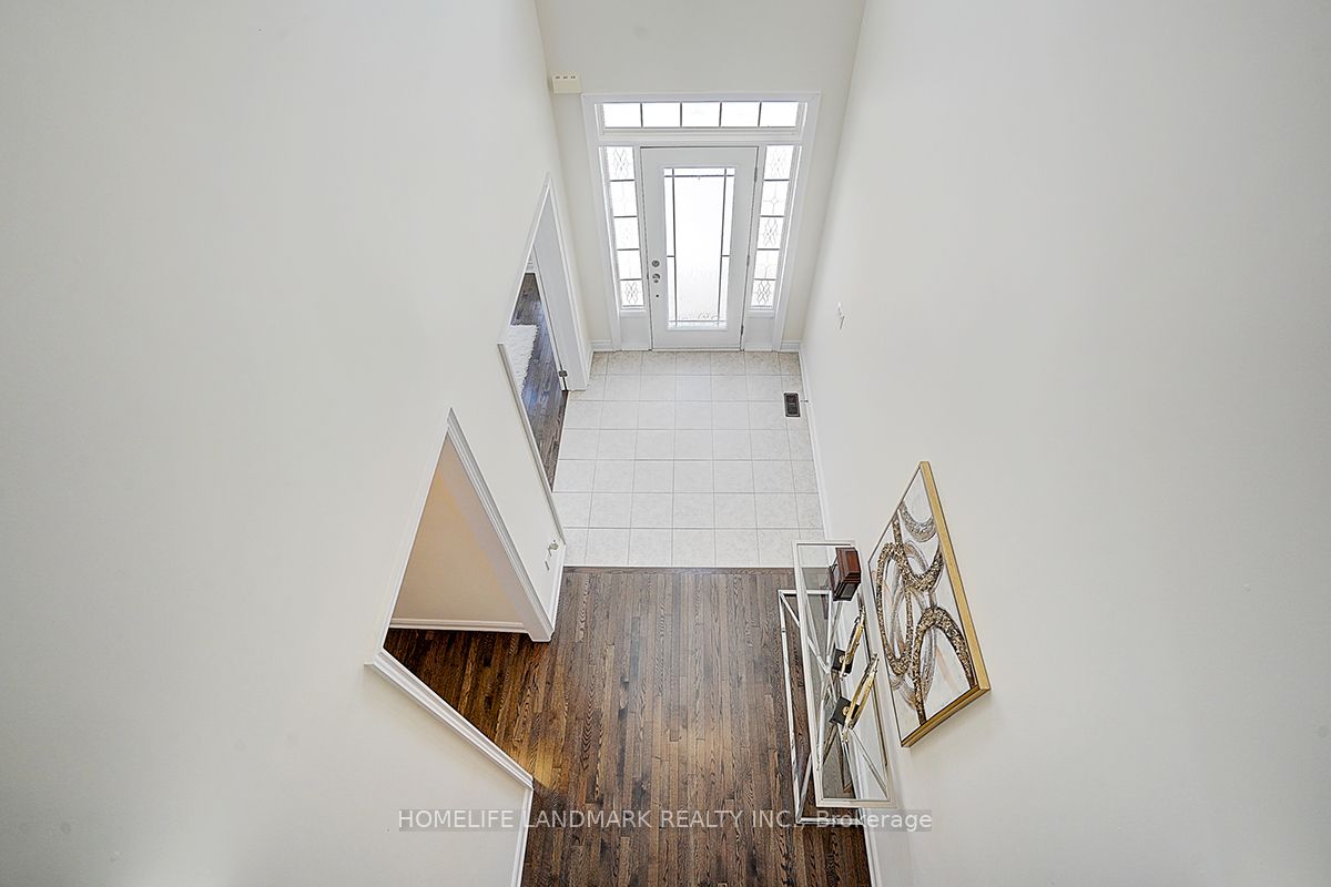 862 John Street Property Photo 27