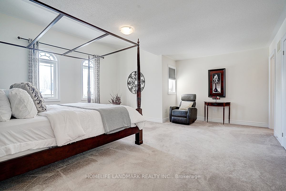 862 John Street Property Photo 30