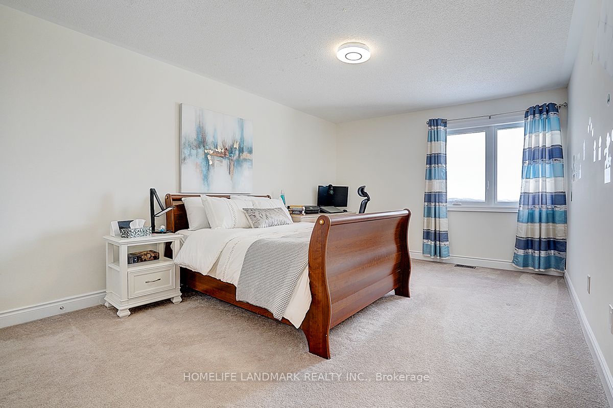 862 John Street Property Photo 35
