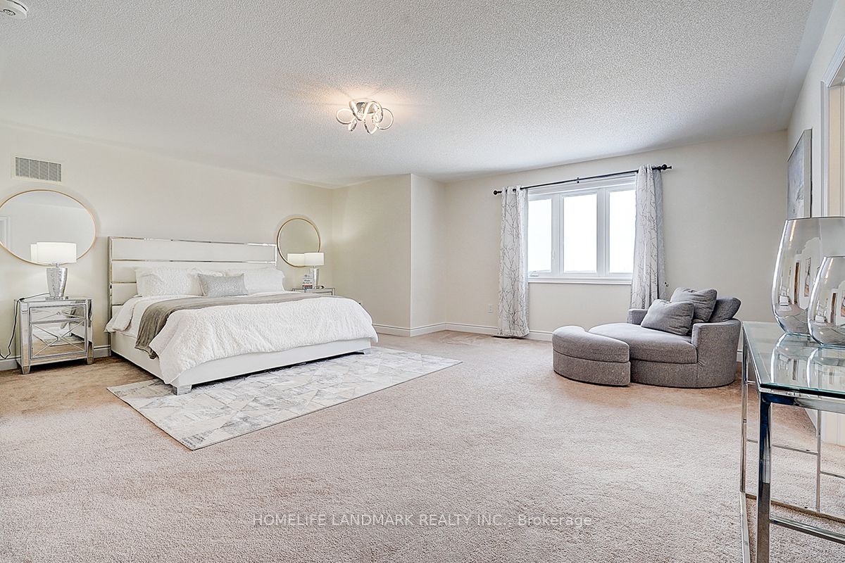 862 John Street Property Photo 36
