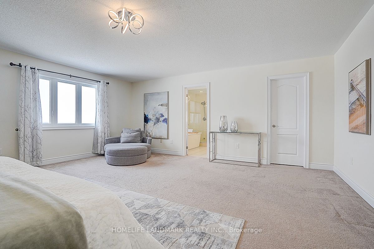 862 John Street Property Photo 38