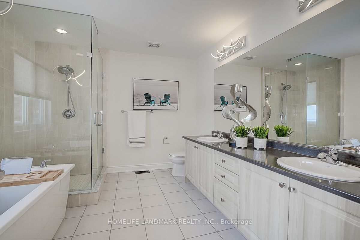 862 John Street Property Photo 39