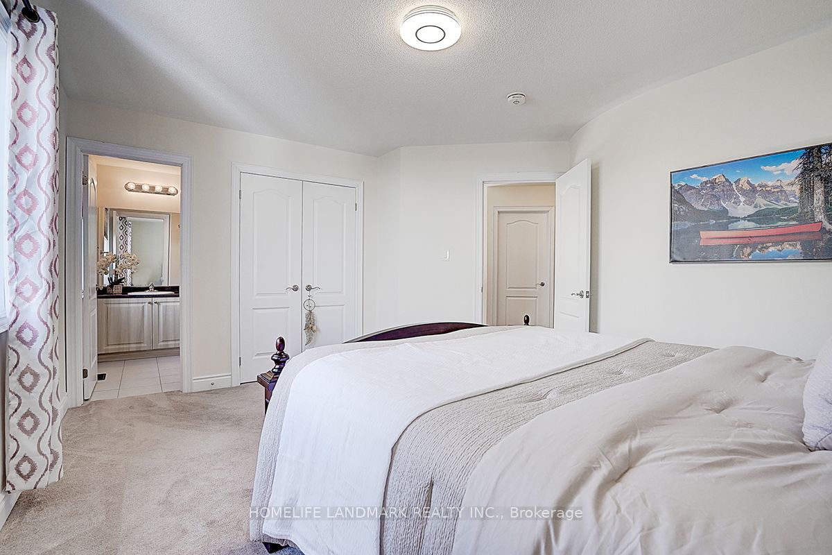 862 John Street Property Photo 42
