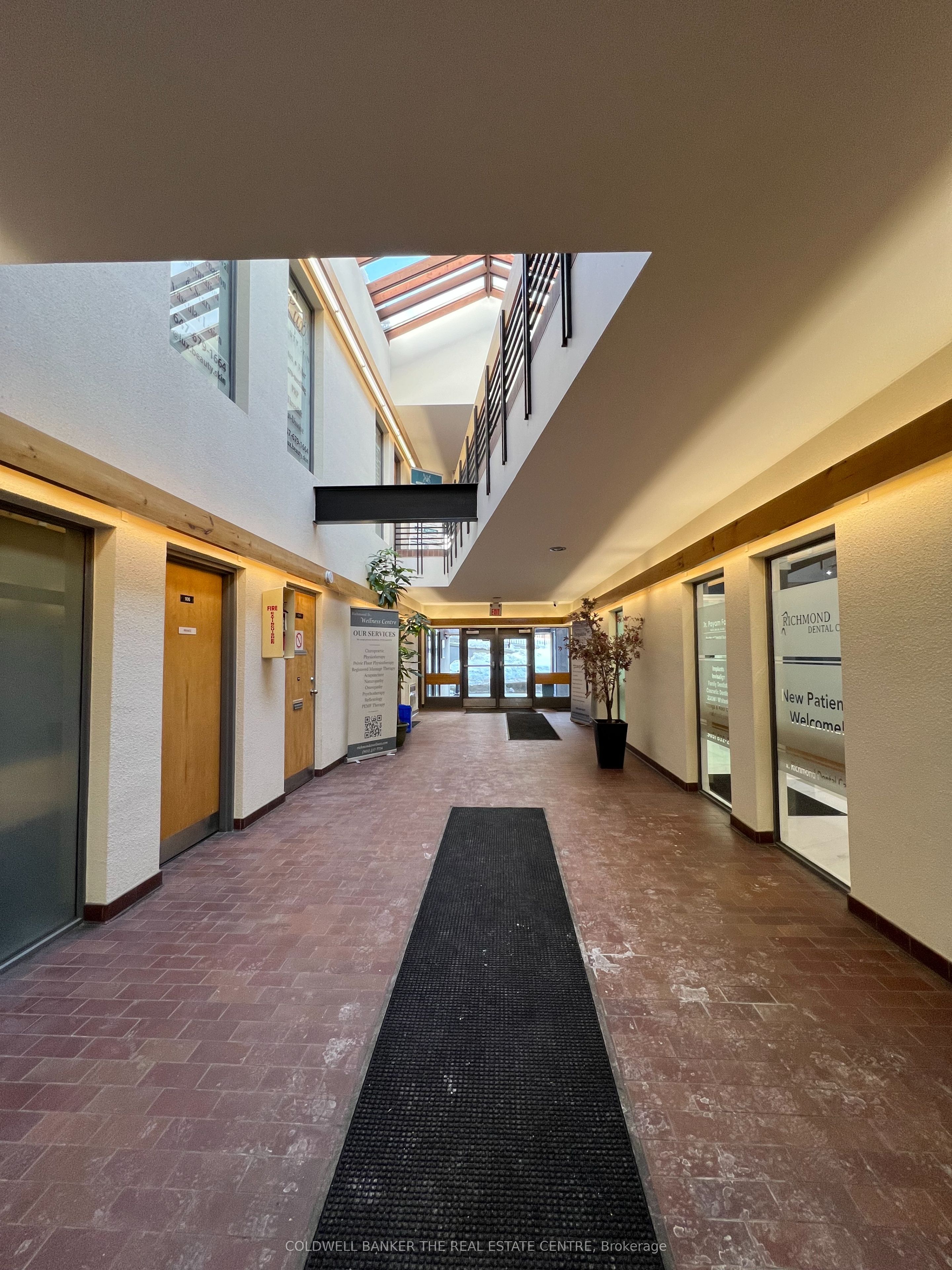 #202 - 22 Richmond Street Property Photo 8