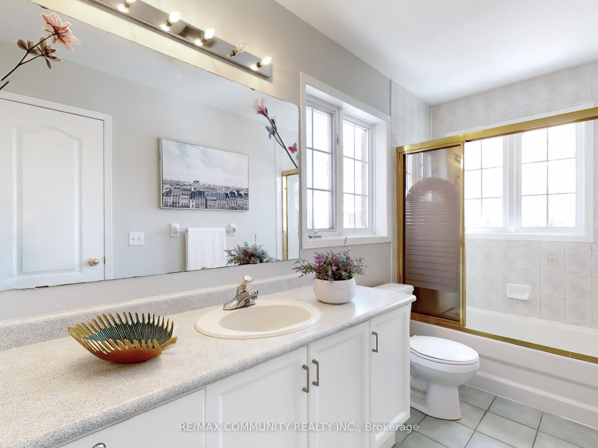 27 Bethune Way Property Photo 22
