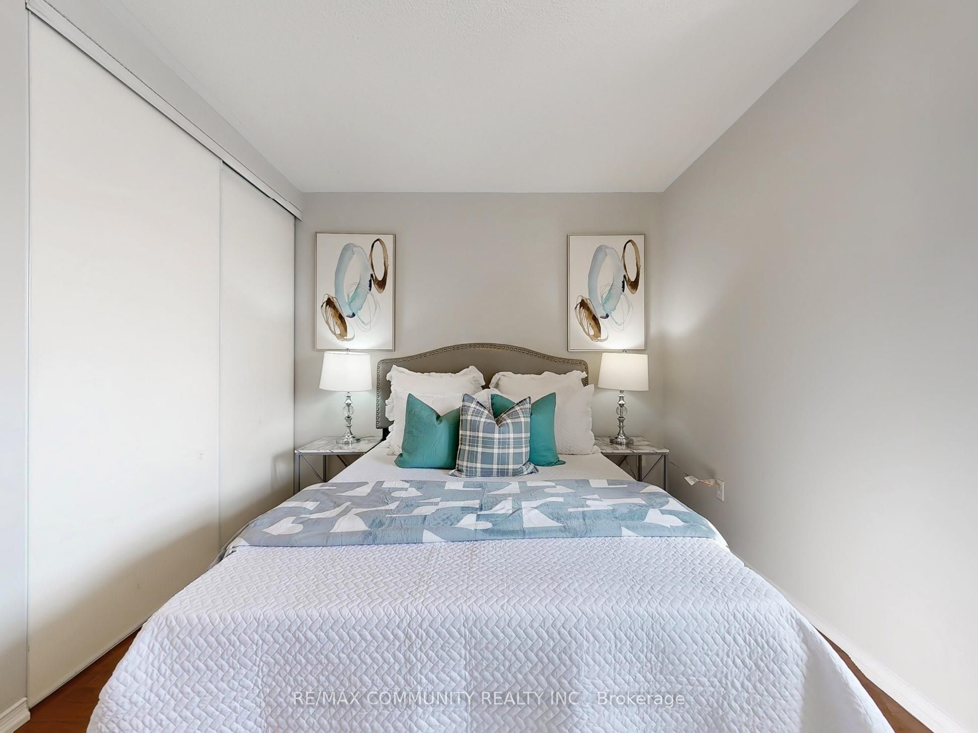 27 Bethune Way Property Photo 26