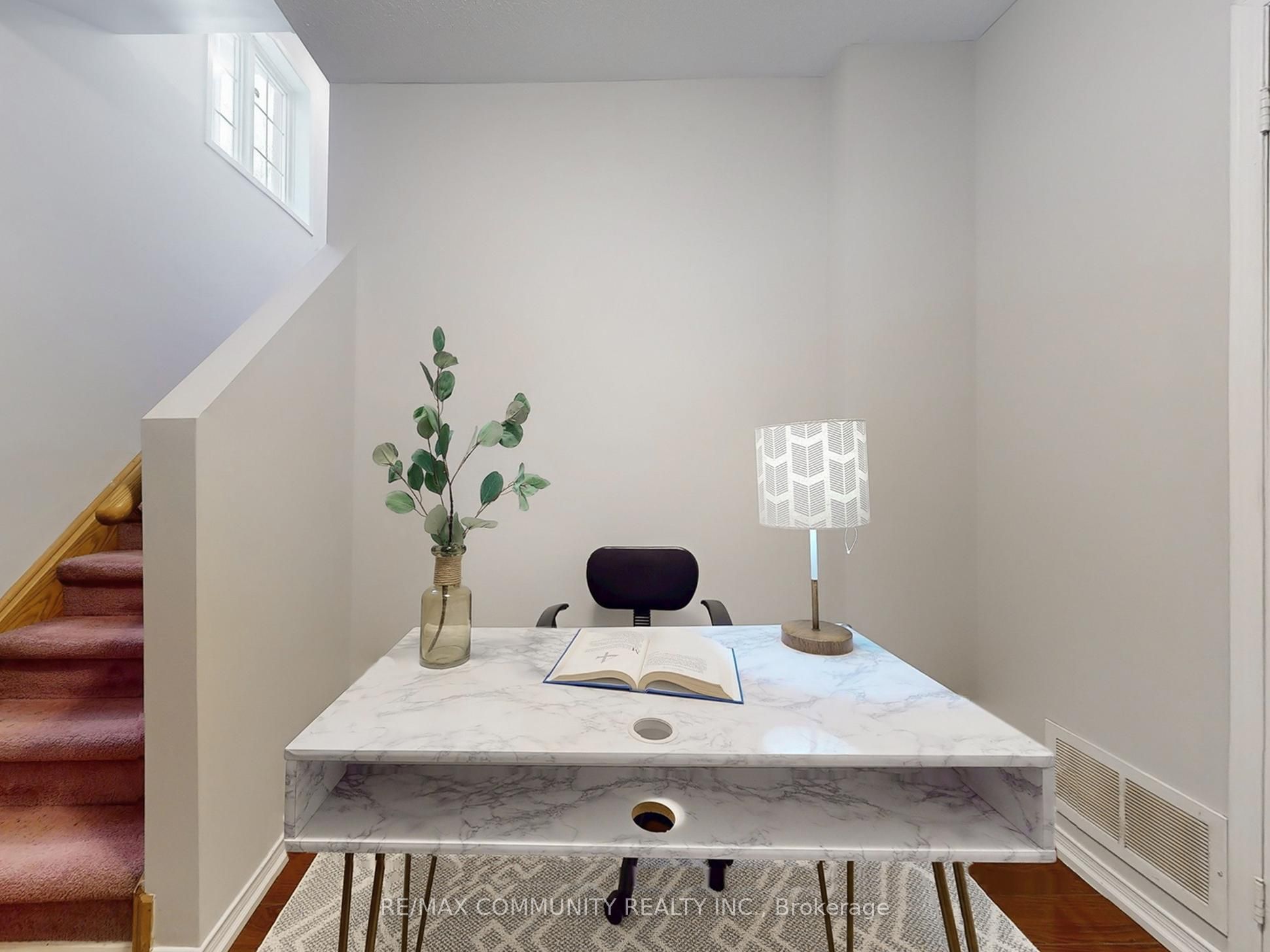 27 Bethune Way Property Photo 30