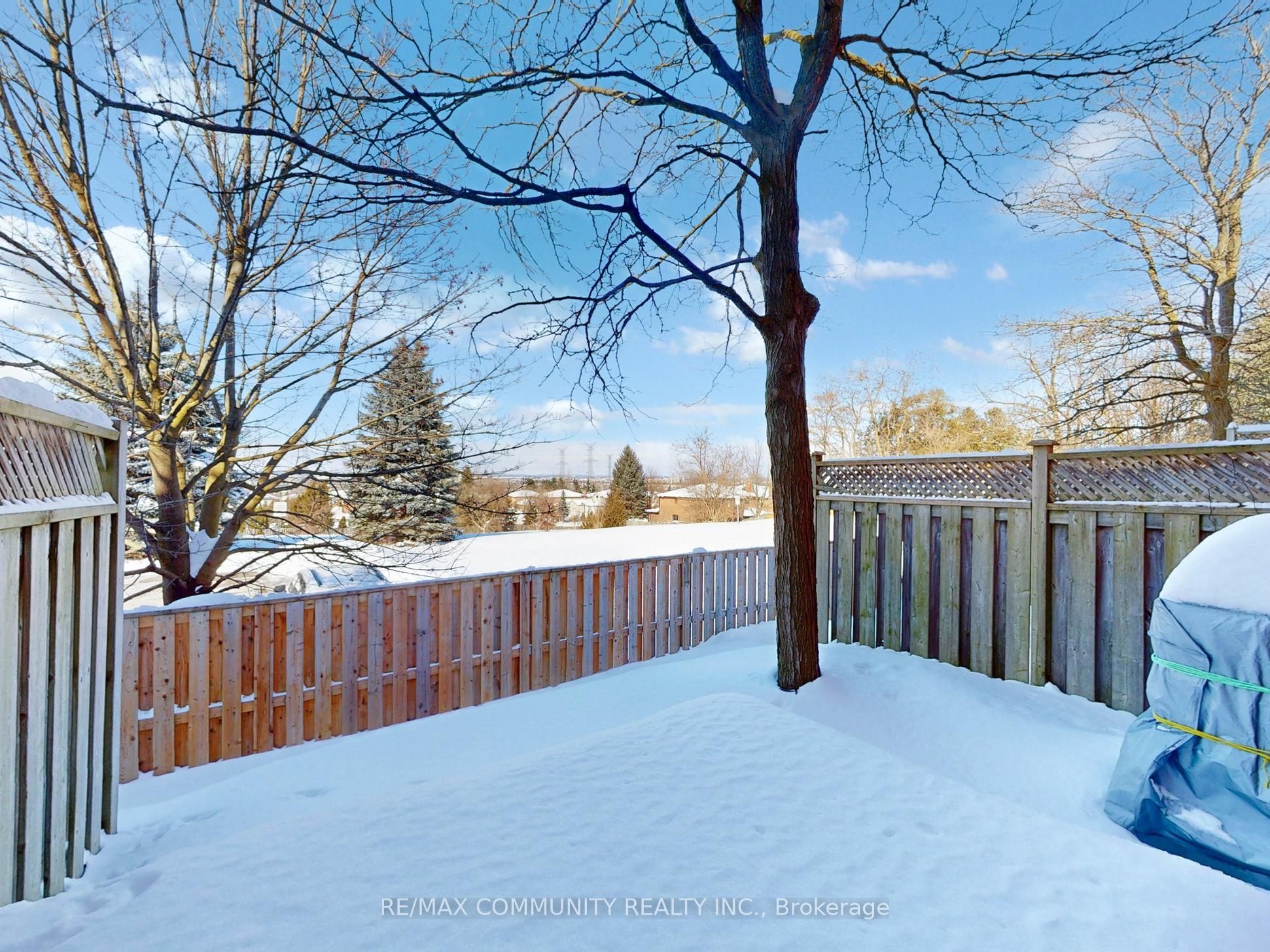27 Bethune Way Property Photo 32
