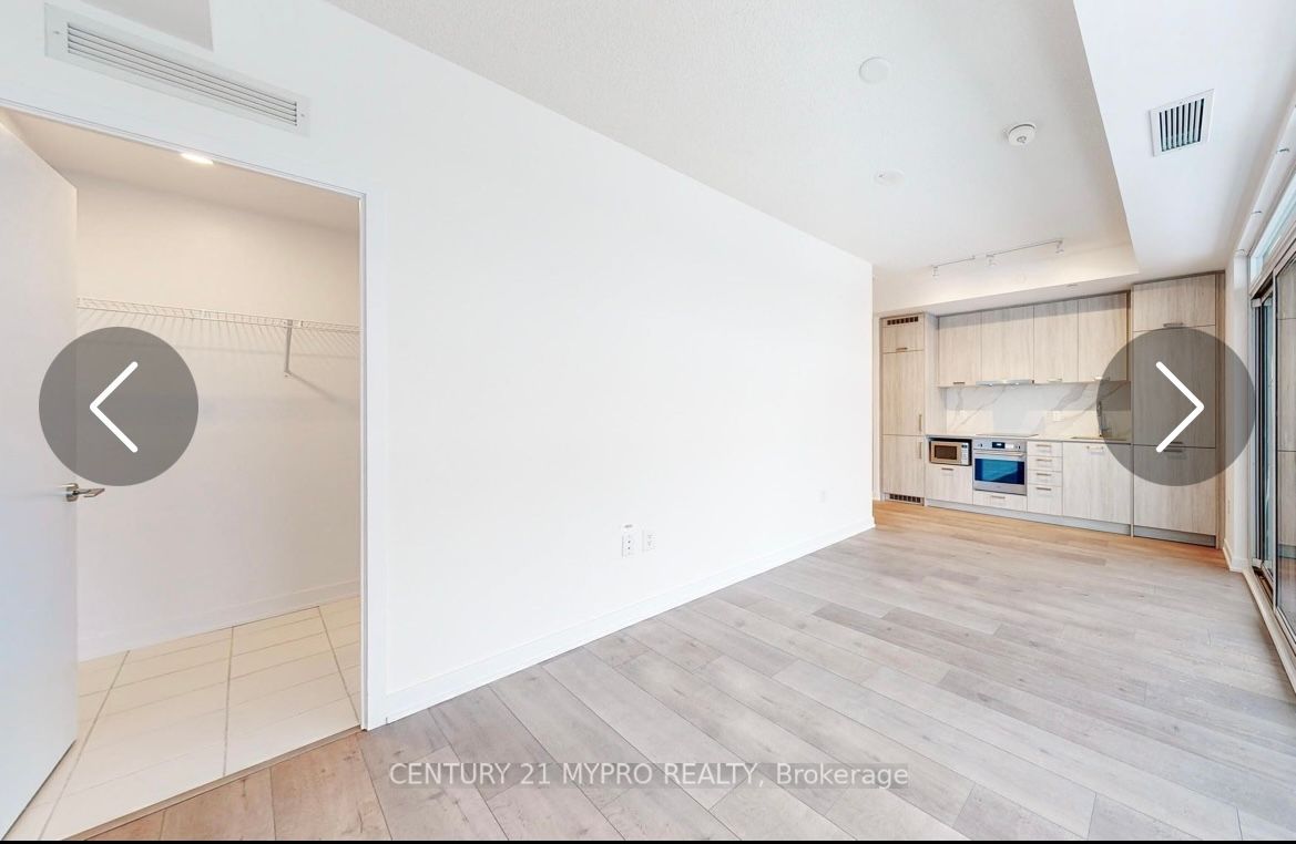 #1617 - 10 Honeycrisp Crescent Property Photo 23