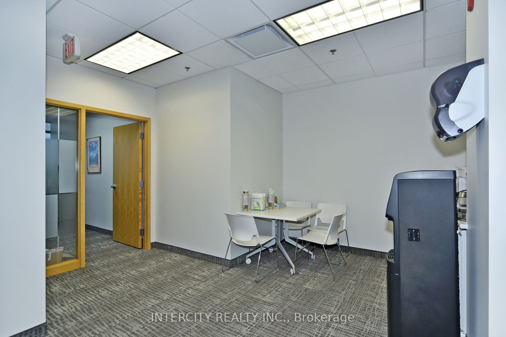 6 Ronrose Drive Property Photo 19