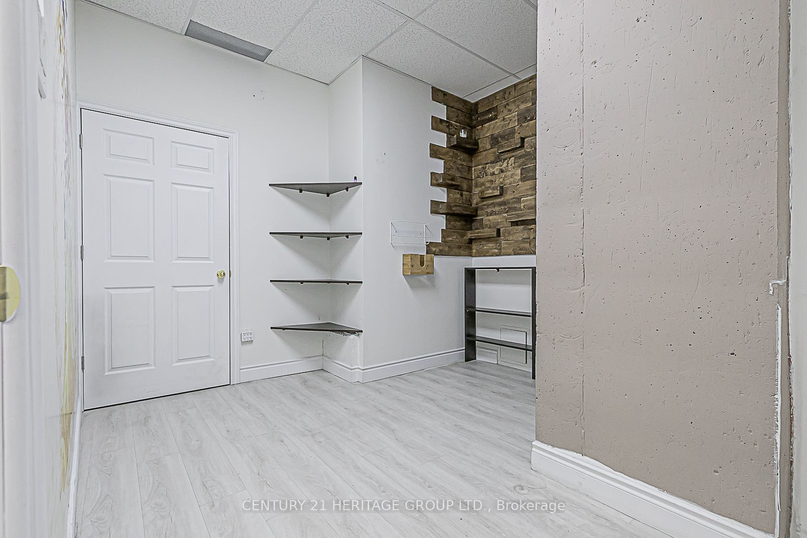 #level 1 Property Photo 14