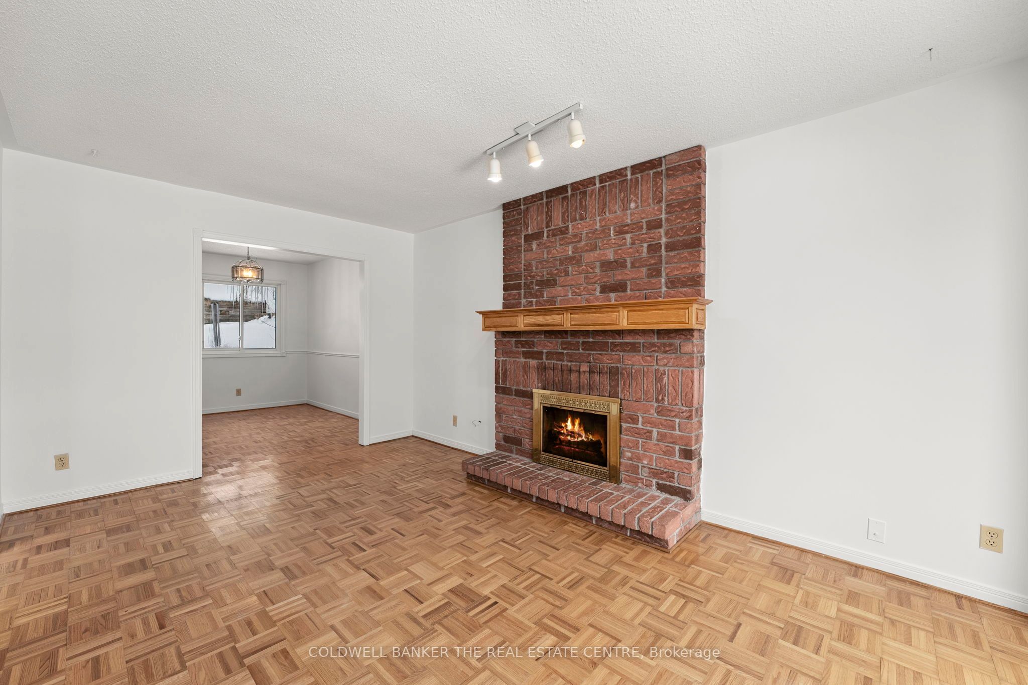 114 Collings Ave Property Photo 7