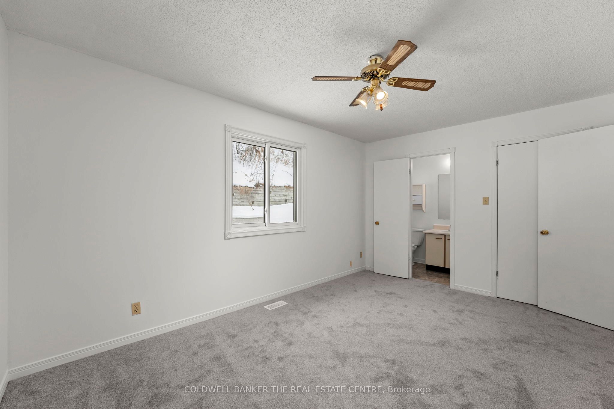 114 Collings Ave Property Photo 20