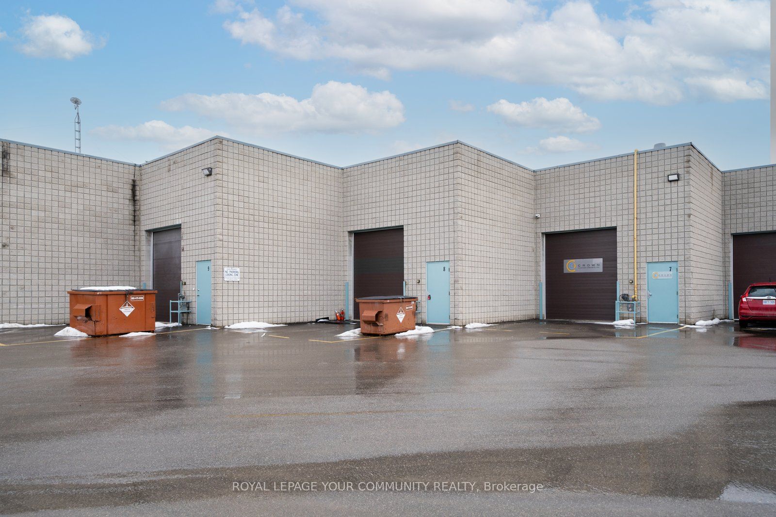 #8 - 561 Edward Avenue Property Photo 31