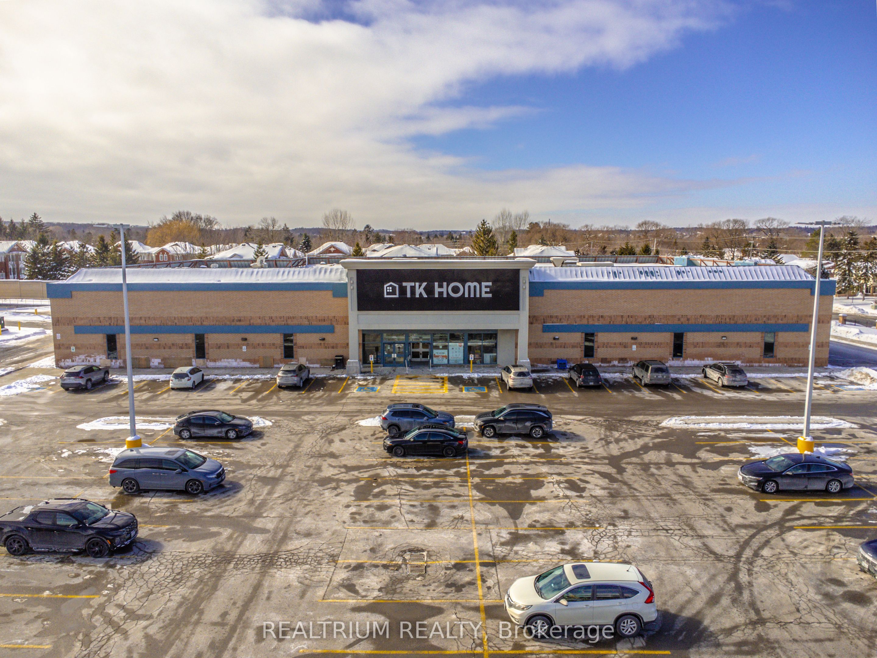 14740 Yonge St Property Photo 1