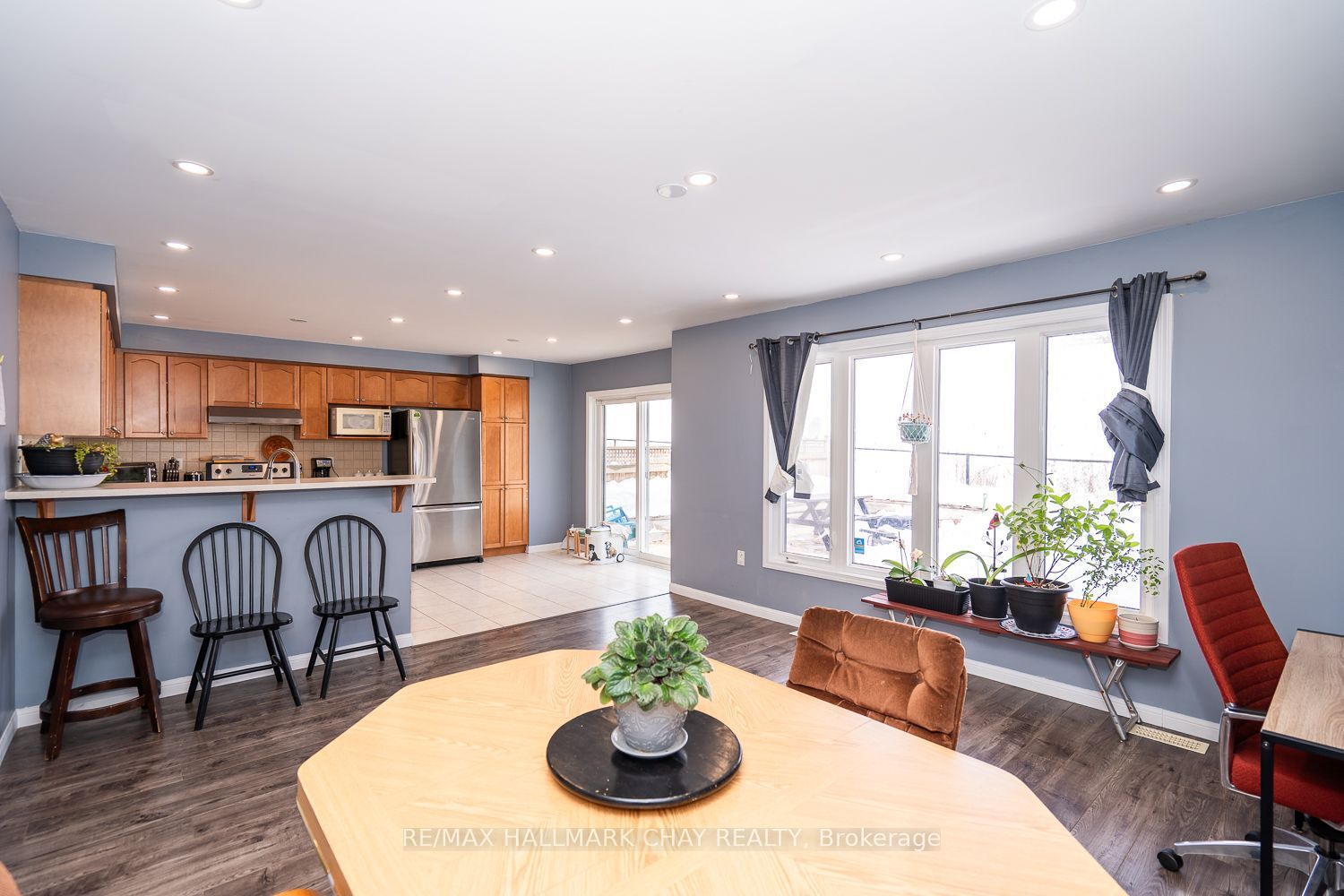 38 Steele Street Property Photo 5