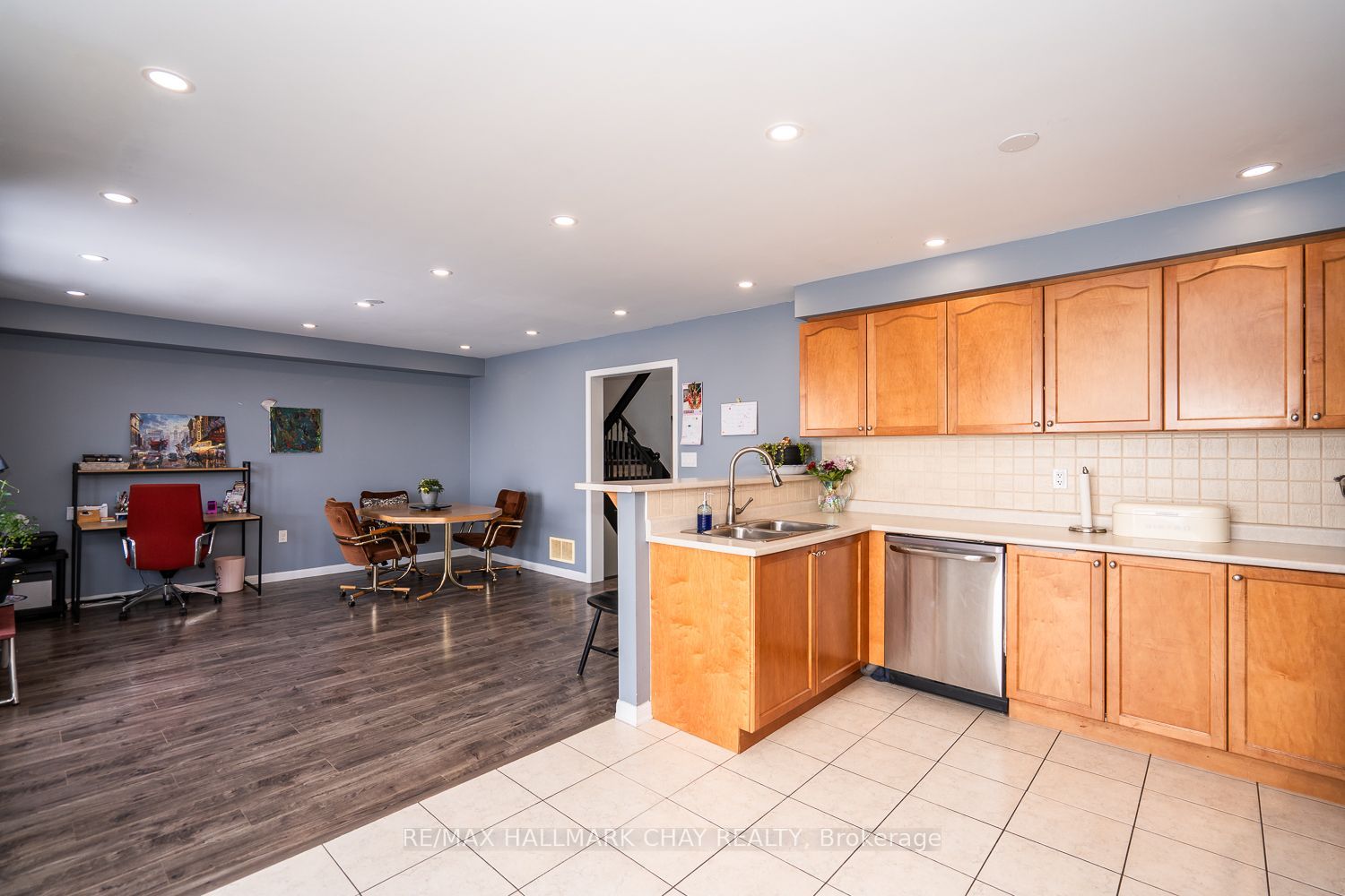 38 Steele Street Property Photo 12