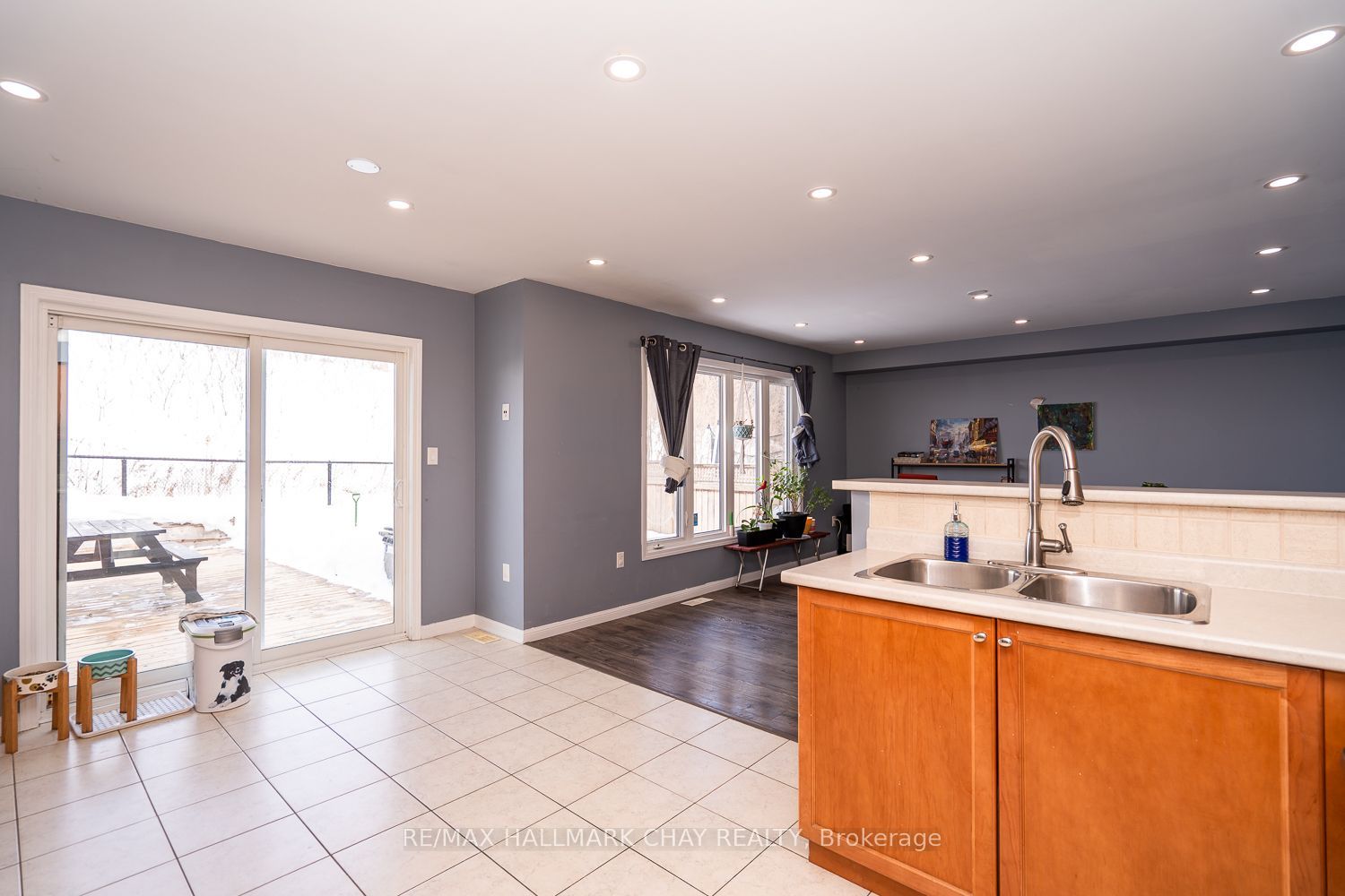 38 Steele Street Property Photo 13