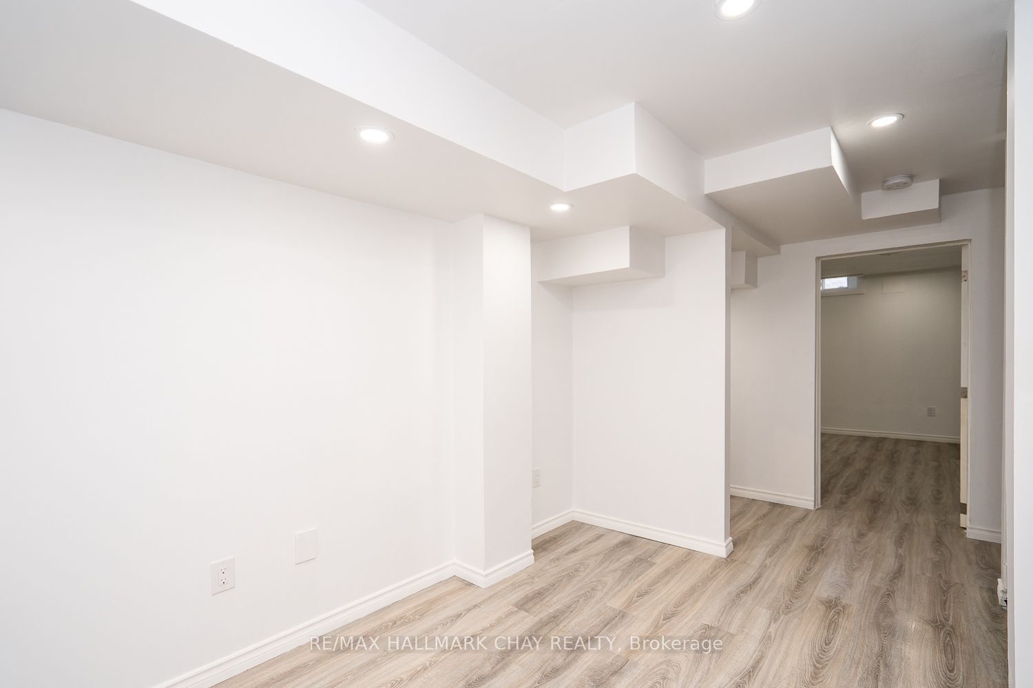 38 Steele Street Property Photo 35