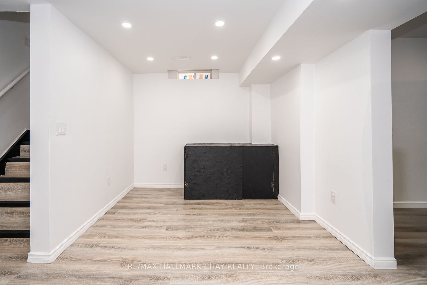 38 Steele Street Property Photo 37