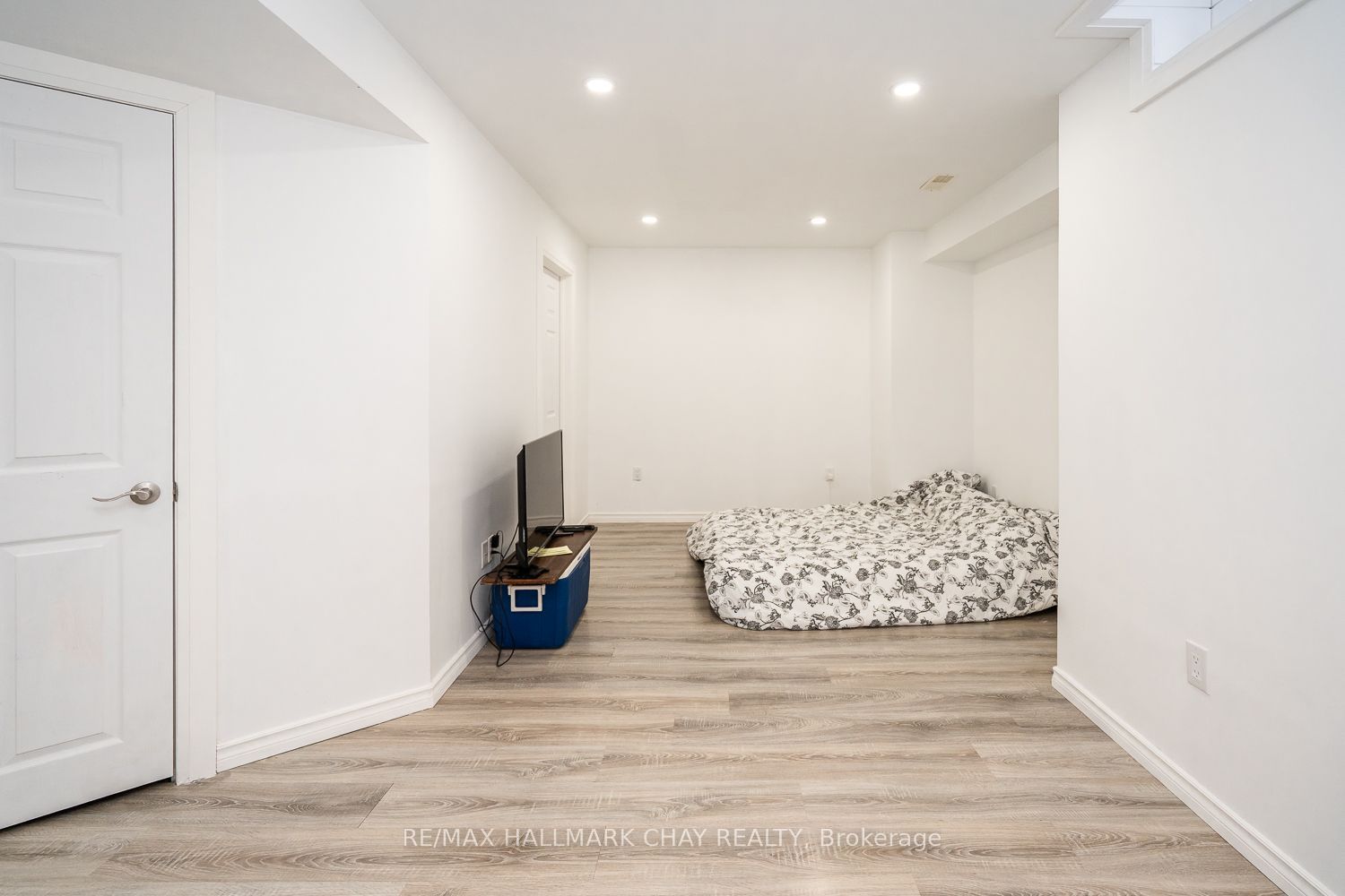 38 Steele Street Property Photo 40