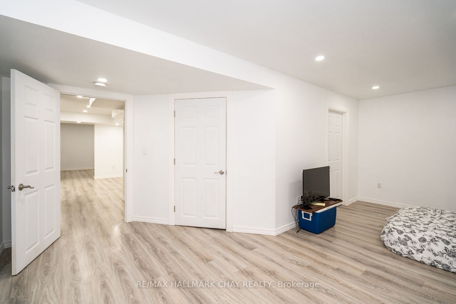38 Steele Street Property Photo 41