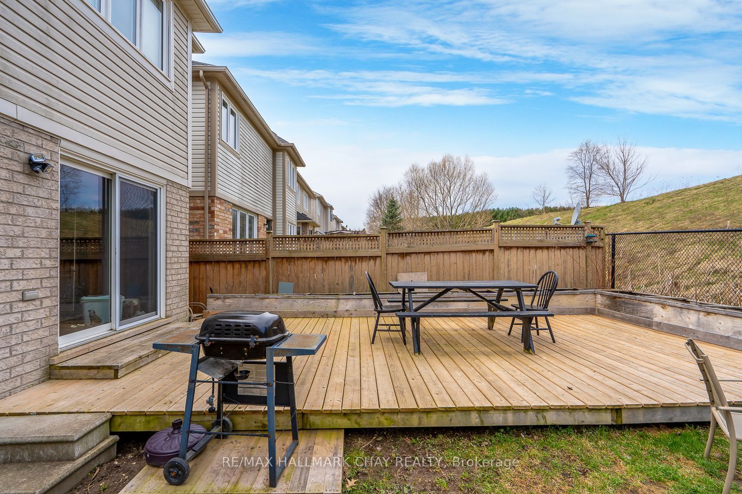 38 Steele Street Property Photo 44