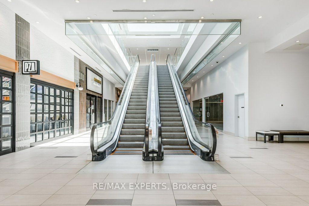 #207 - 7777 Weston Road Property Photo 7
