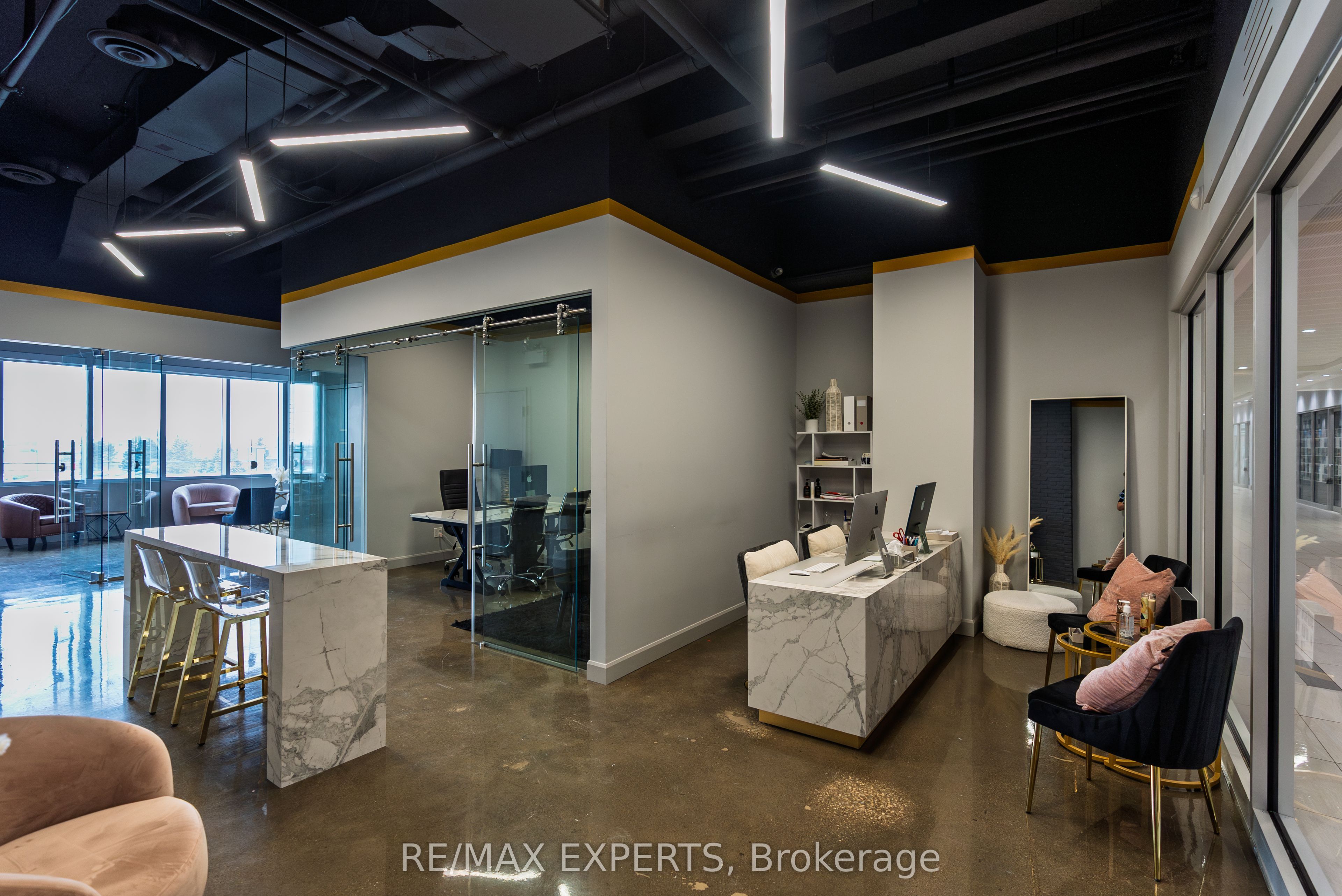 #207 - 7777 Weston Road Property Photo 16