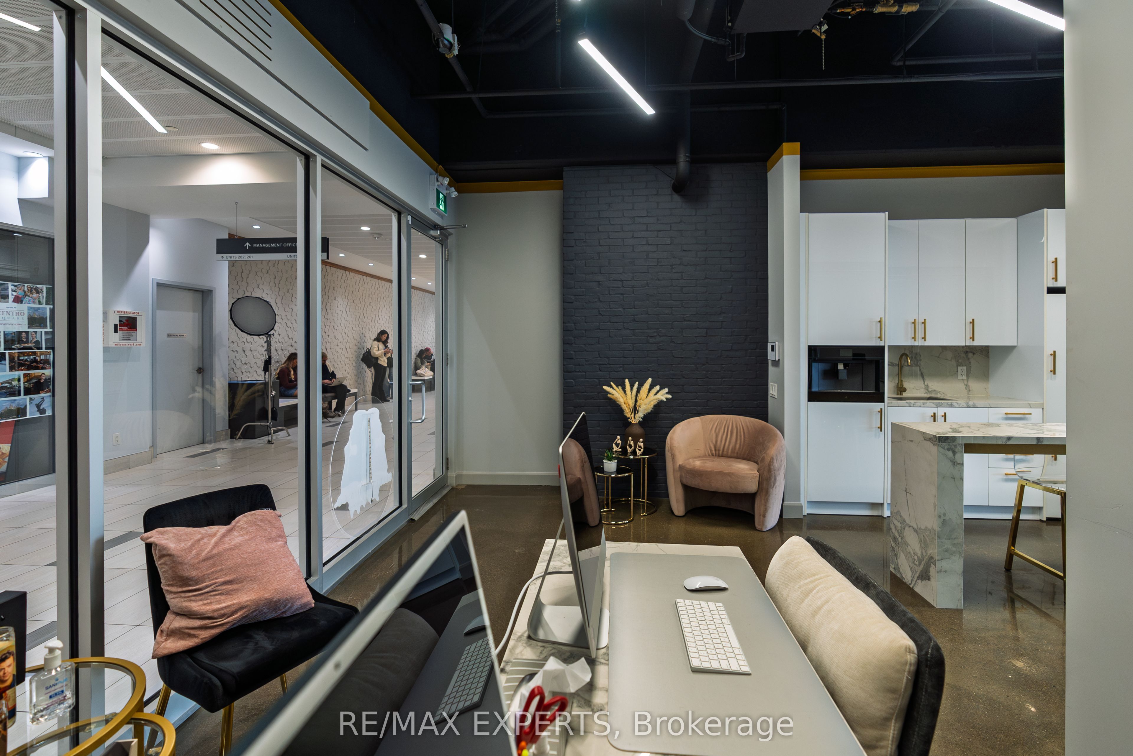 #207 - 7777 Weston Road Property Photo 20