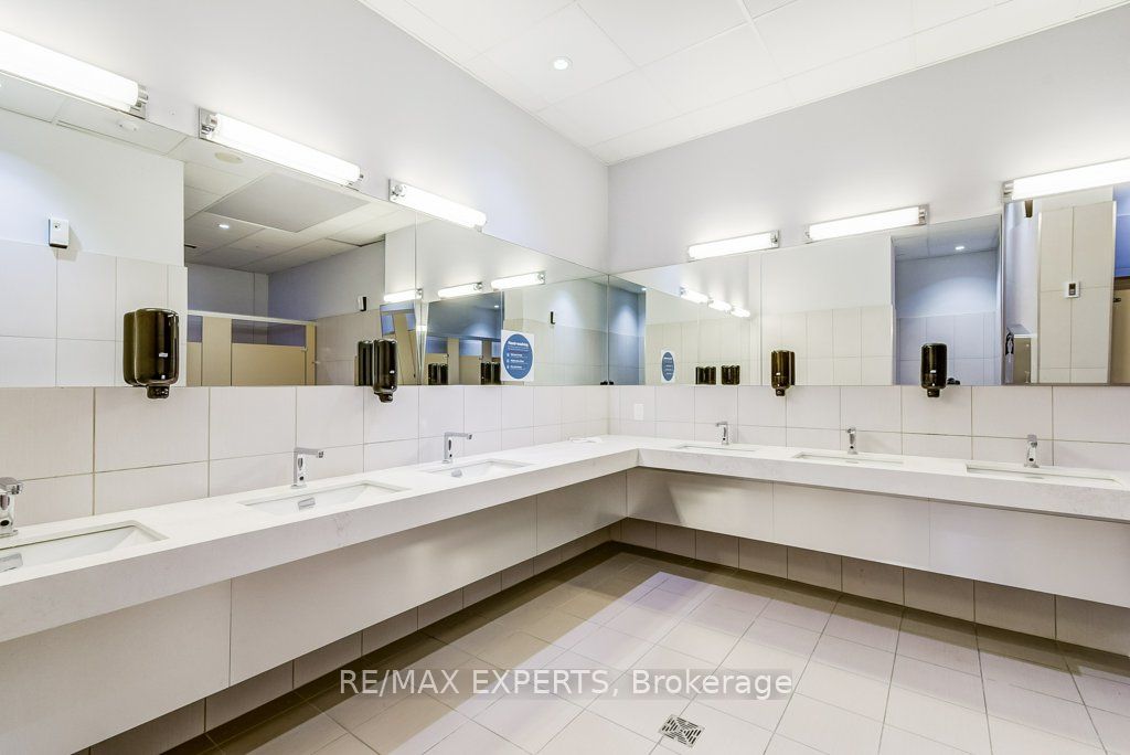 #207 - 7777 Weston Road Property Photo 40