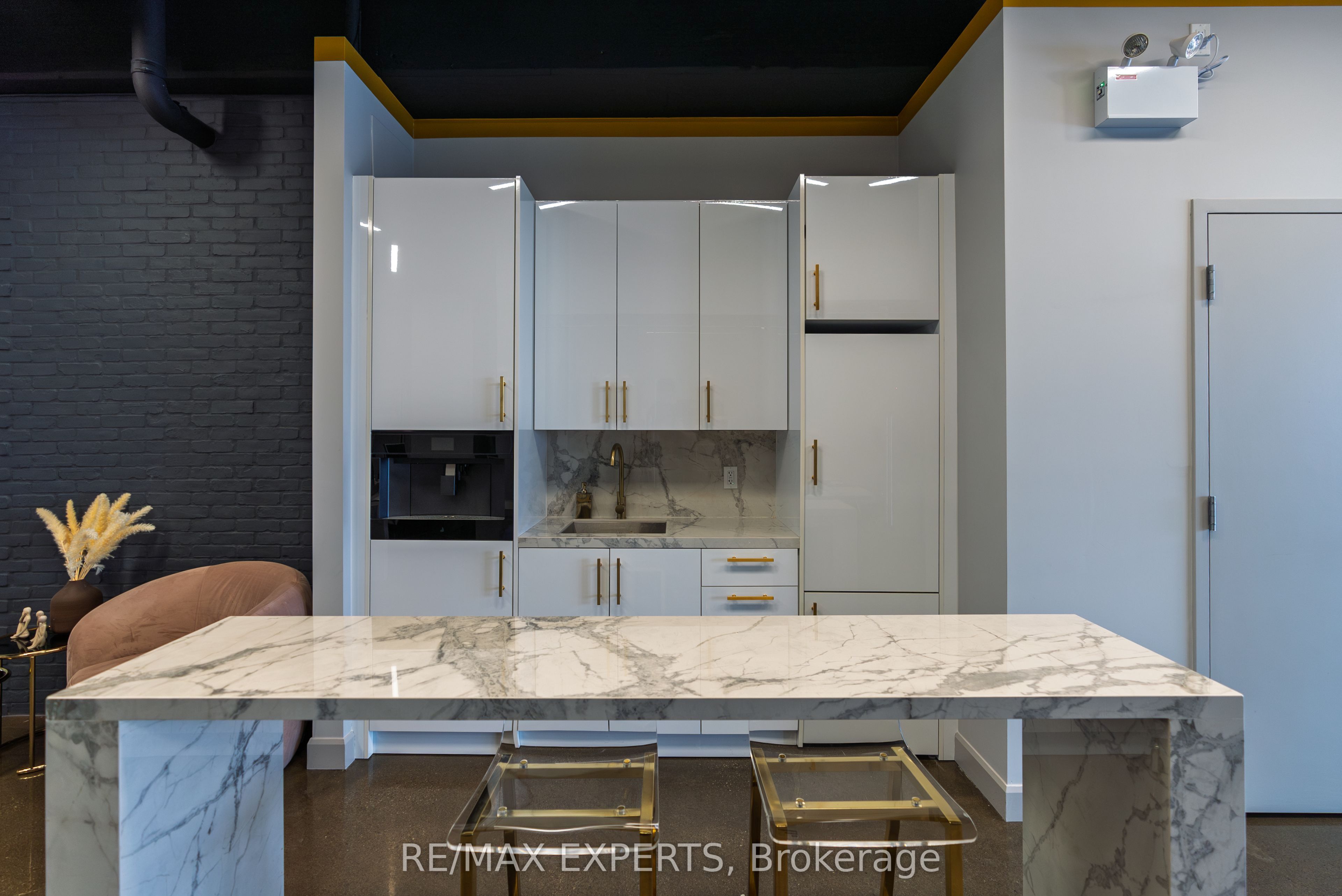 7777 Weston Rd Property Photo 1