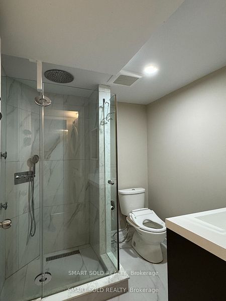 #lower - 13 Manorpark Court Property Photo 8