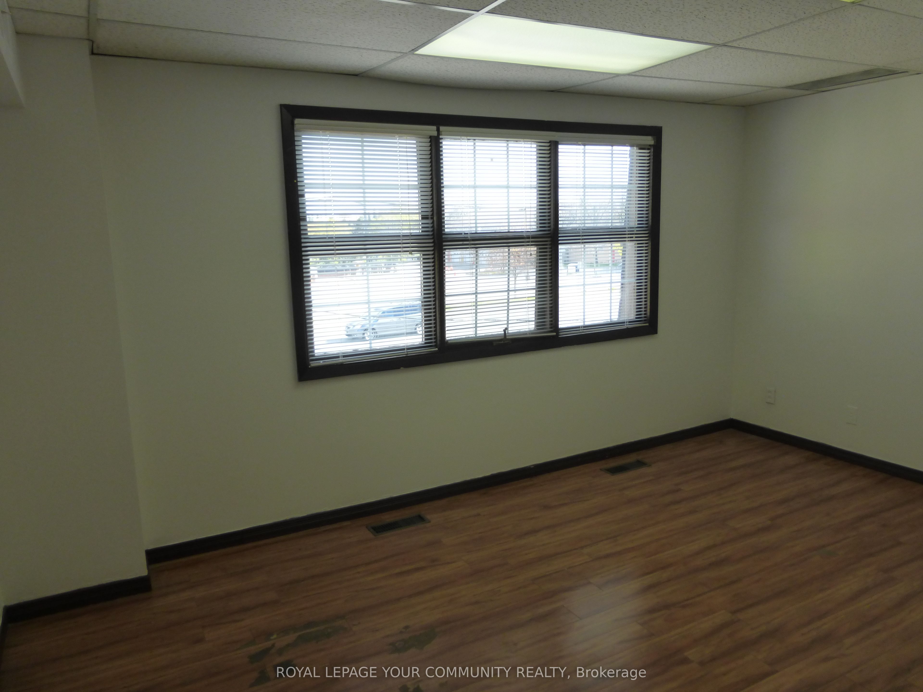 6060 7 Property Photo 10