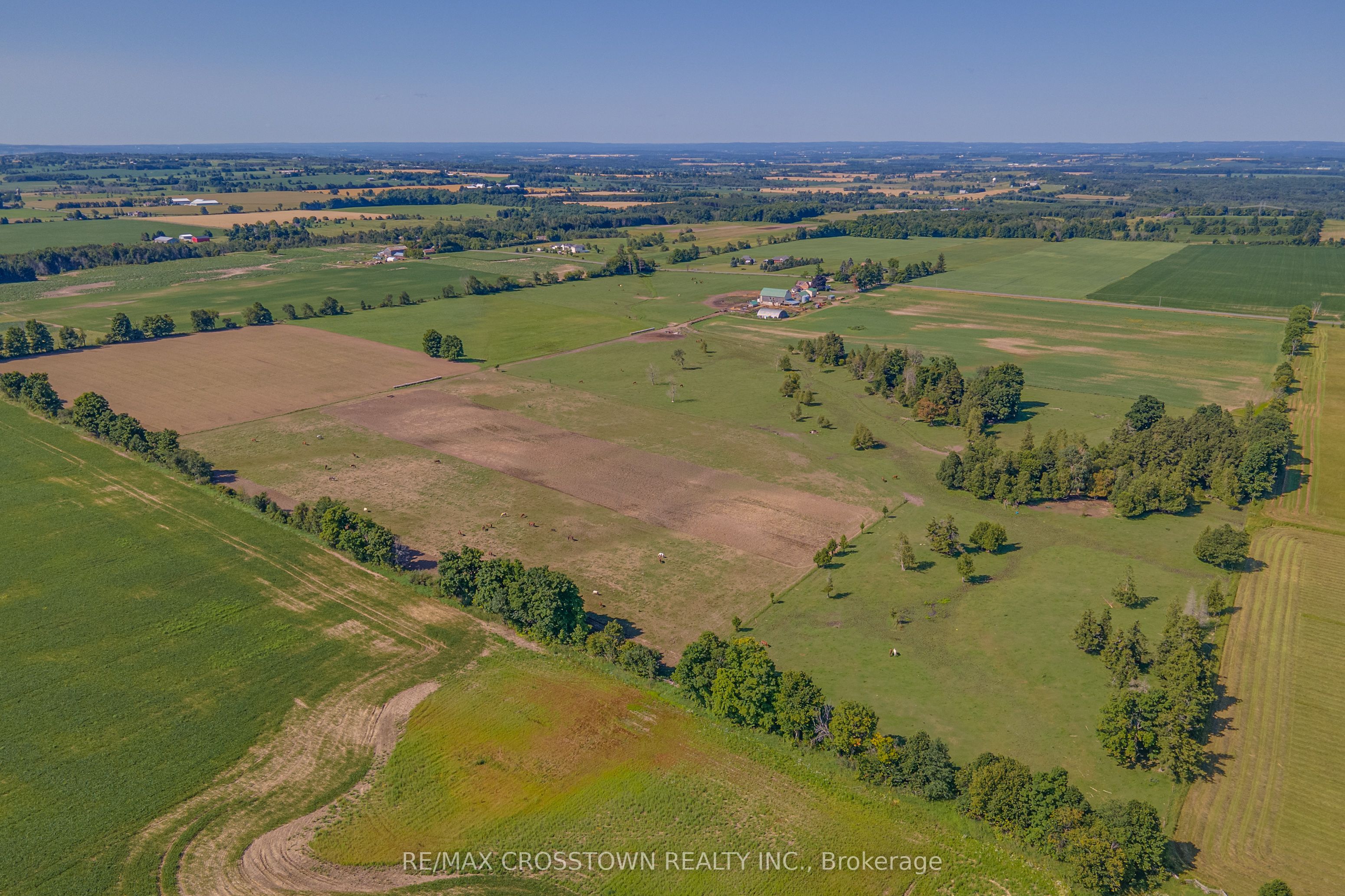 6409 10th Line Property Photo 40