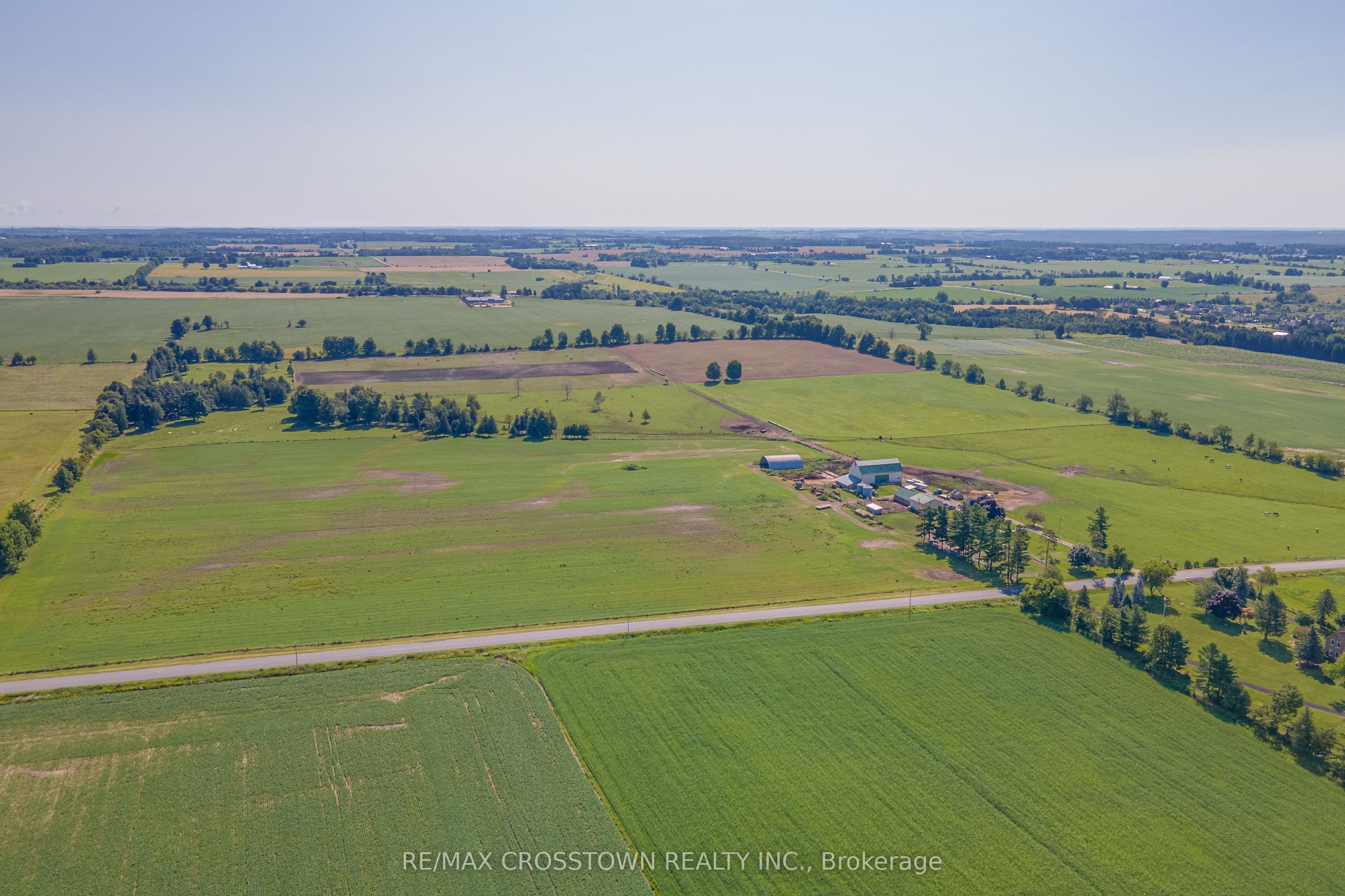 6409 10th Line Property Photo 41